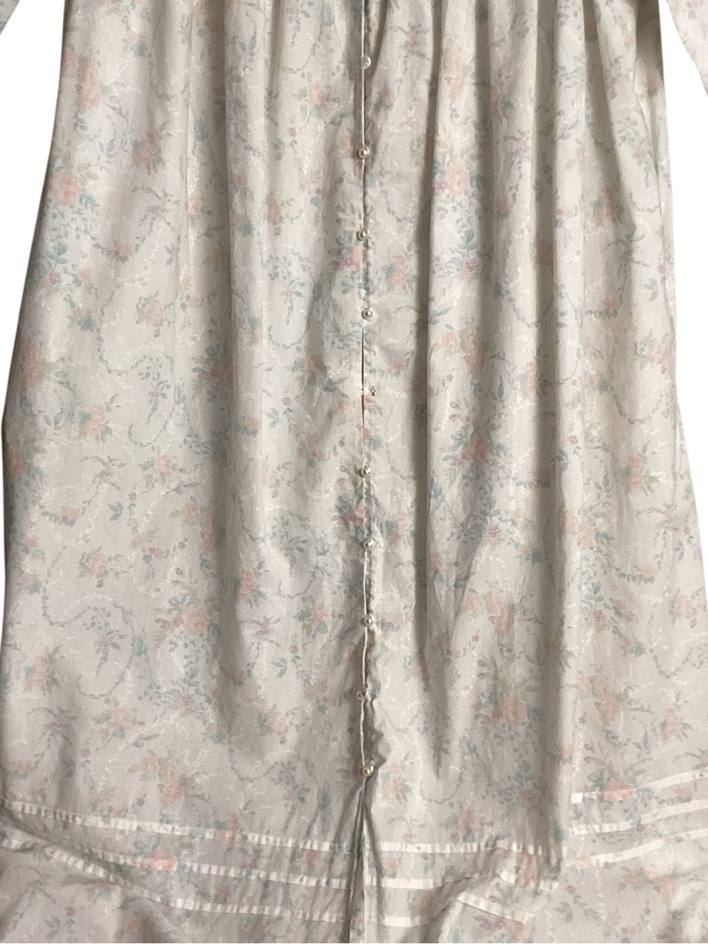 Vintage 2002 Eileen West Floral Lace Pearl Button Cotton Nightgown Large - Picture 5 of 16